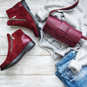 High quality and unique women's clothing and accessories items from local retailers in the heart of America. 